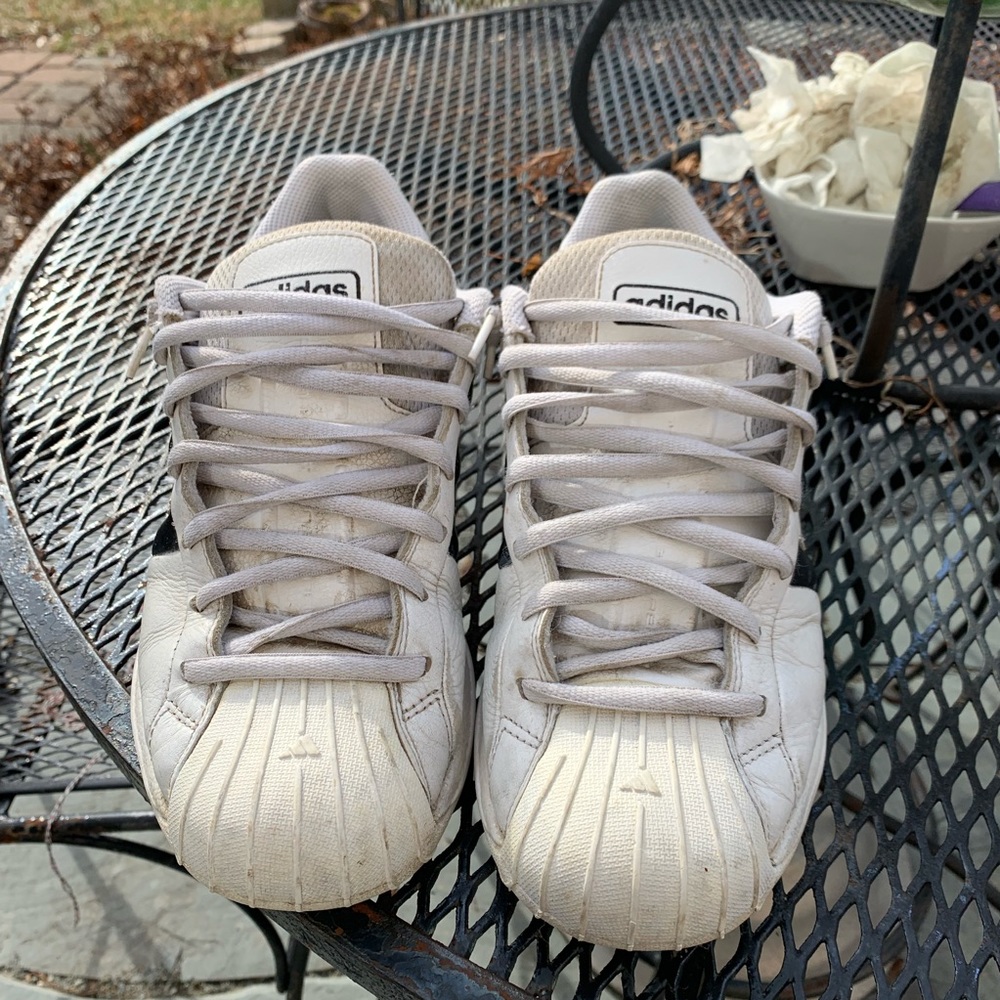 Men’s Adidas sneakers